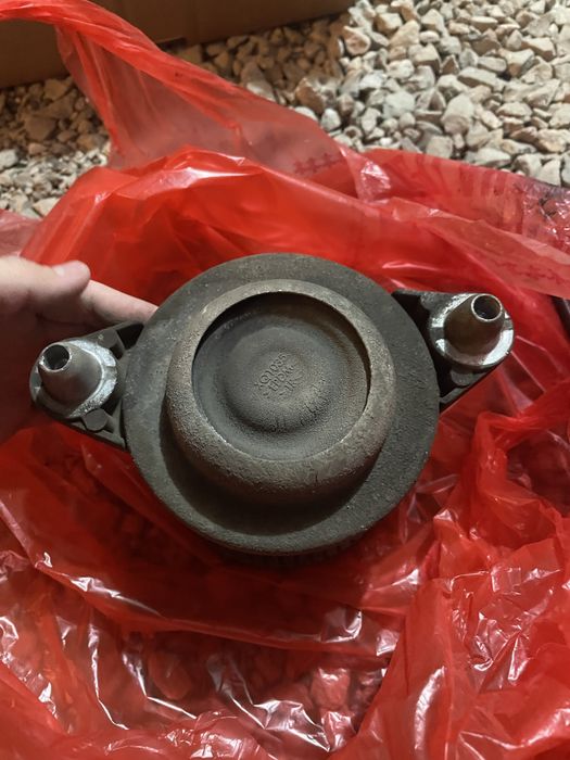 подушка двигателя мерседес w204, m271 двигатель