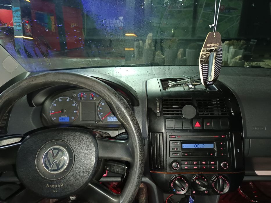 Vând vw polo 1.4 benzina