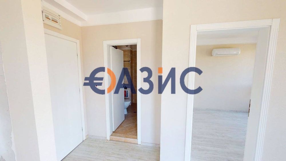 Продава се Тристаен апартамент в к.к. Слънчев бряг - 57 кв.м за 1386 €/кв.м - Снимка #4