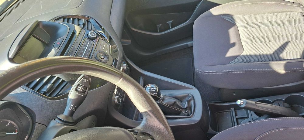 Vanzare autoturism Ford Ka plus+, unic proprietar de nou
