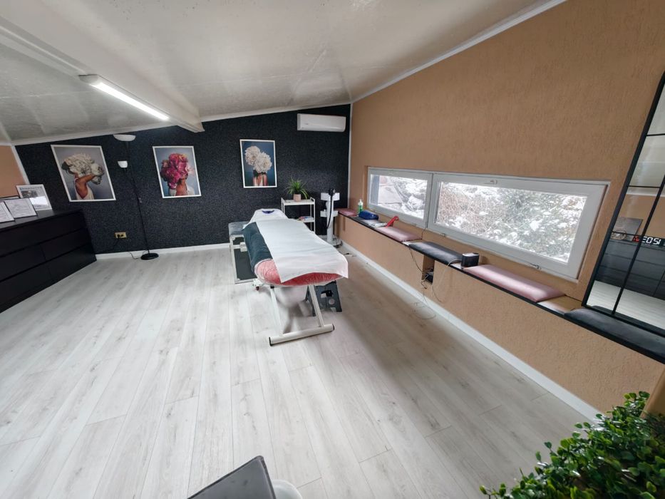 Inchiriez camera spatiu locati unghii gene tatuaj salon sector 3 masaj