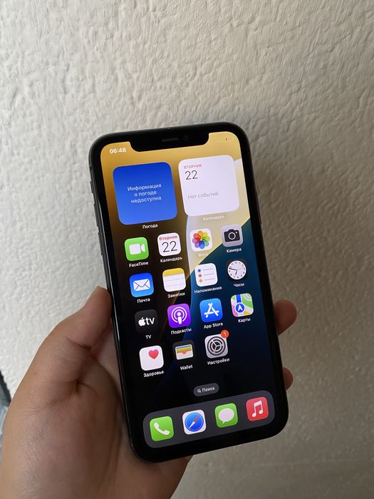 Айфон 11 64гб классный