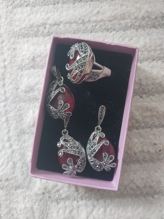 Серебряный комплект