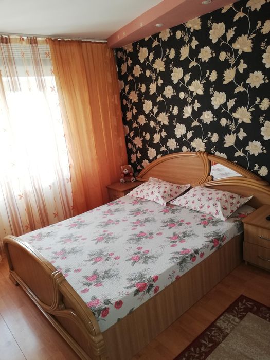Apartament de închiriat 3 camere in Mangalia
