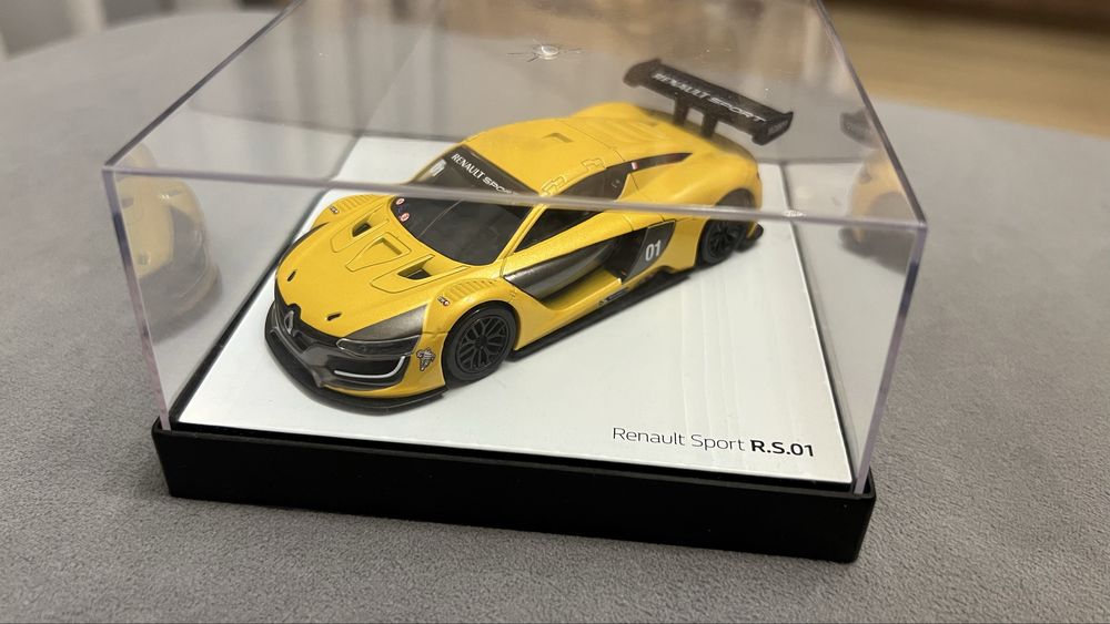 Macheta Renault Sport R.S. 01 - 1:43