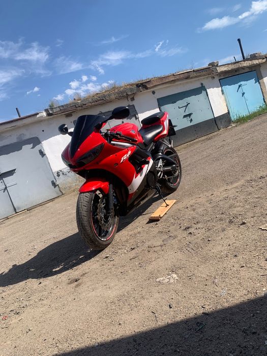 Продам ямаху r6 2004 год