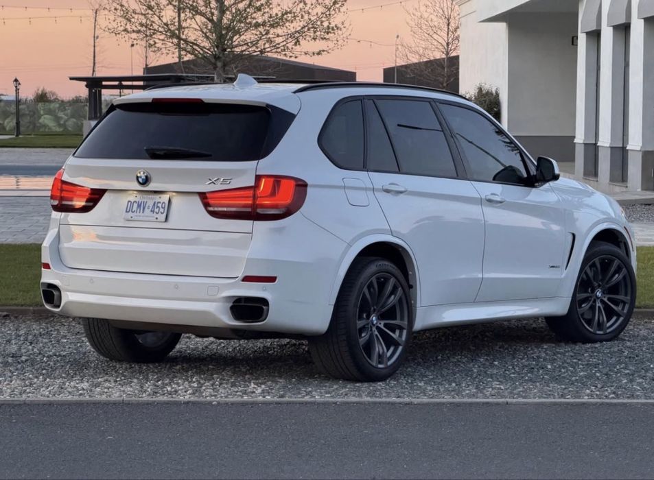 BMW X5 F15 5.0i 2016