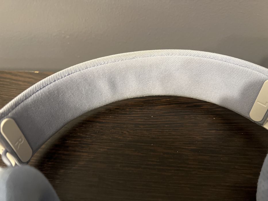 Logitech G435 (надо поменять аккумулятор)