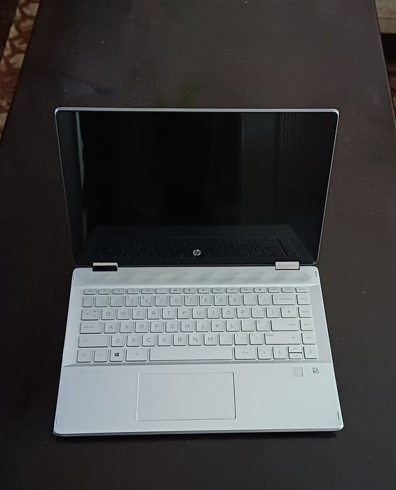 HP Pavilion x360 14” | Touchscreen | i5 | 8GB RAM | 256GB SSD