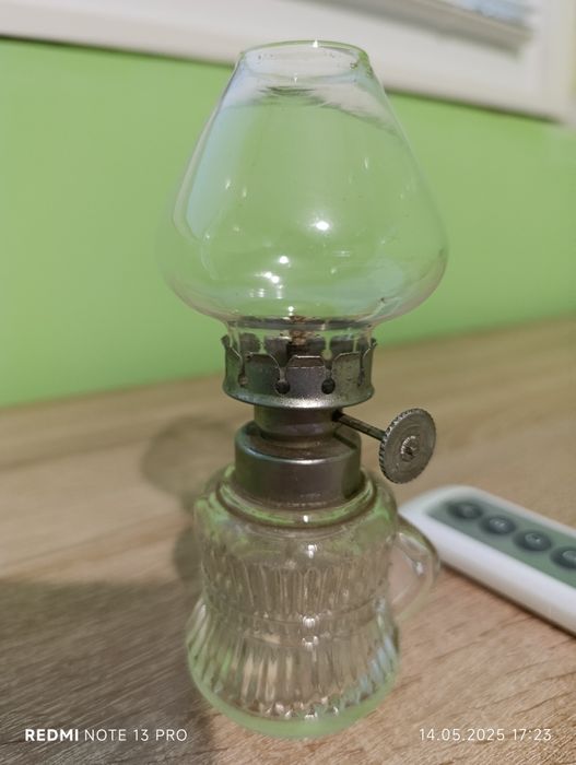 Мини стъклена газена лампа/ нова/