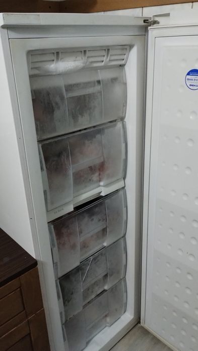 Combină frigorifică și congelator BEKO