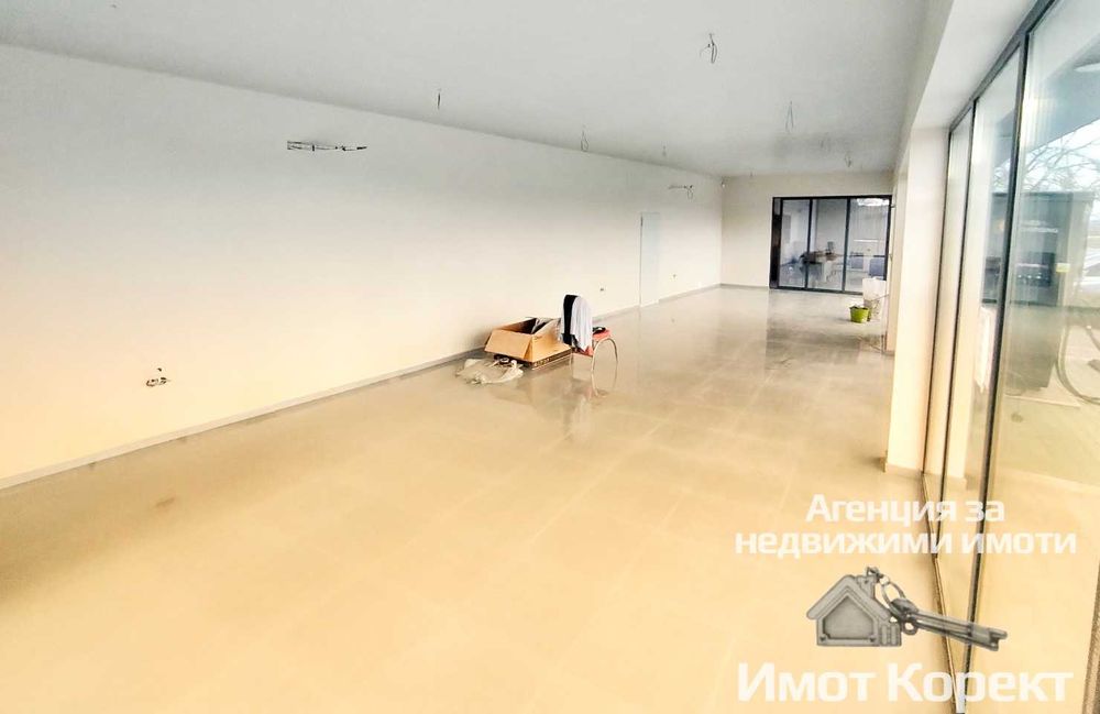 Имот Корект ДАВА ПОД НАЕМ Търговско помещение, гр. Асеновград