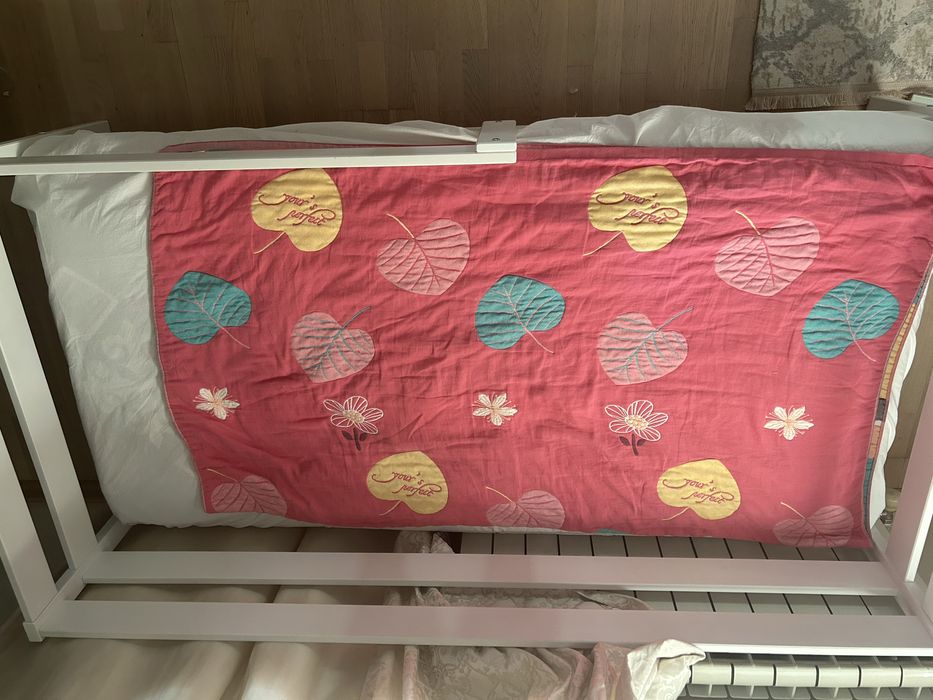 Детская кровать одно местное с бортиками