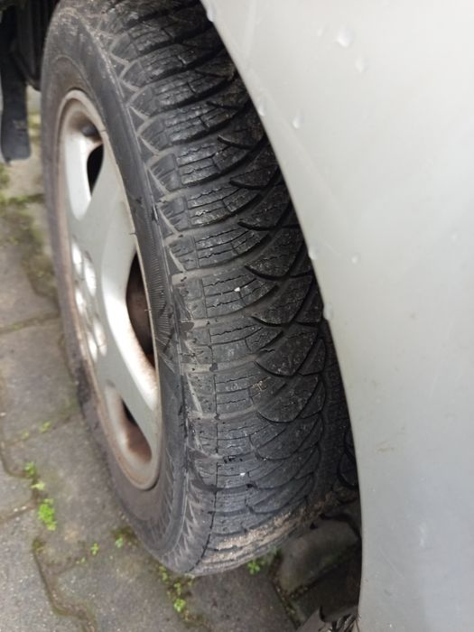 Нисан Алмера Тино