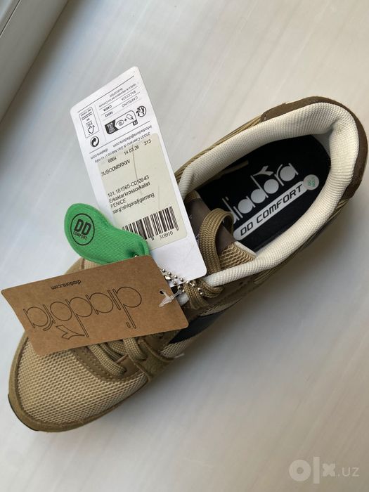 Кроссовки "DIADORA" НОВЫЕ, размер 42,5-43.