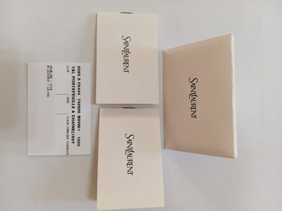 Продам сумочку Saint Laurent Cassandre Envelope Chain Wallet