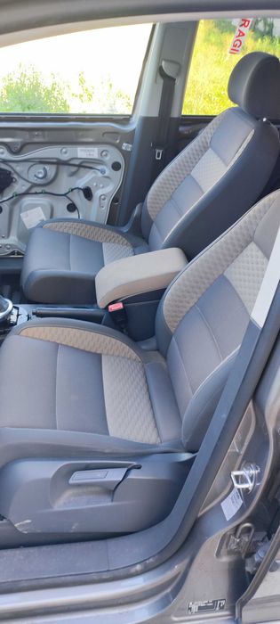 Dezmembrez volkswagen vw Touran CROSS 1T2 1.4 BMY cutie DSG LRC LD7S