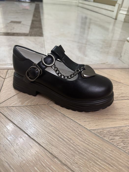 Туфли на девочек