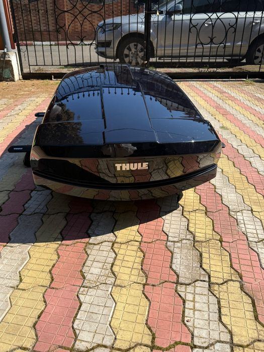 Cutie masina THULE cu accesorii,bare prindere,stare perfecta,3000 ron