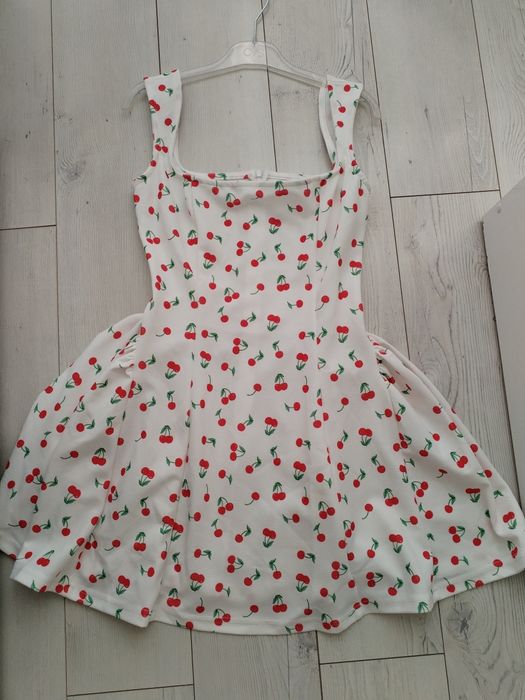 Рокля на черешки размер S