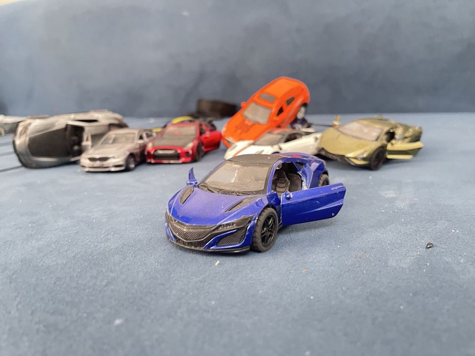 Продам игрушечные машинки