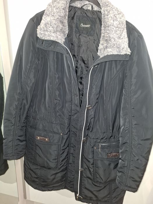 Дамско черно яке Autwears.
Якето е без забележка,може да се регулира в