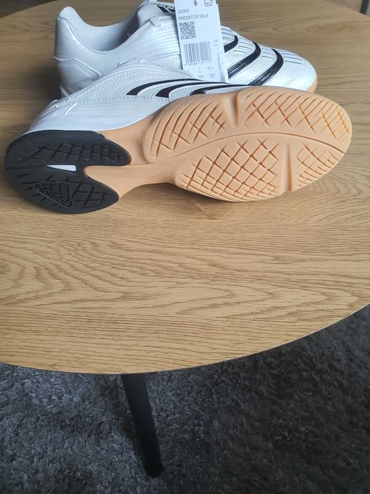 Маратонки Адидас Predators Sala