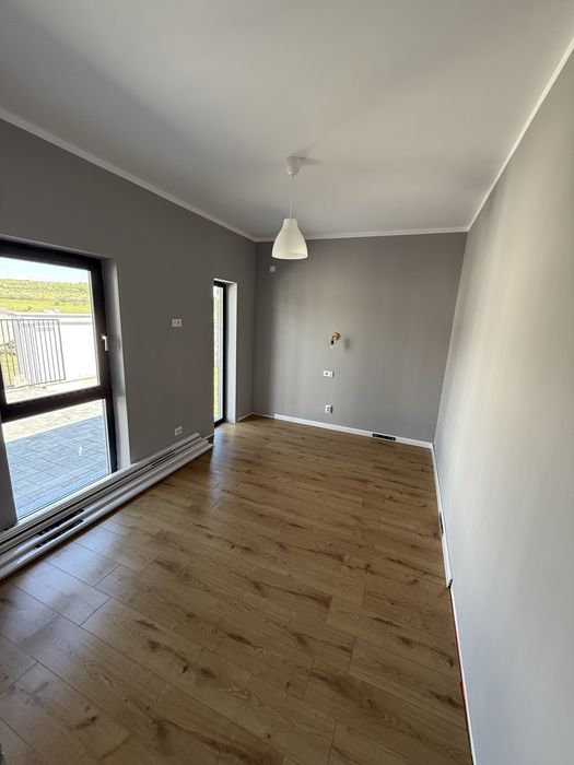 Casa zona Ford , Ionumi , Selgros cu gaz ,curent ,apa si canalizare