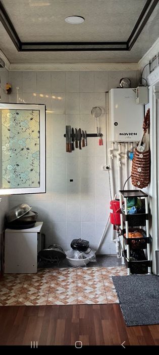 Срочно продаеться в чирчике 10 микрарайон