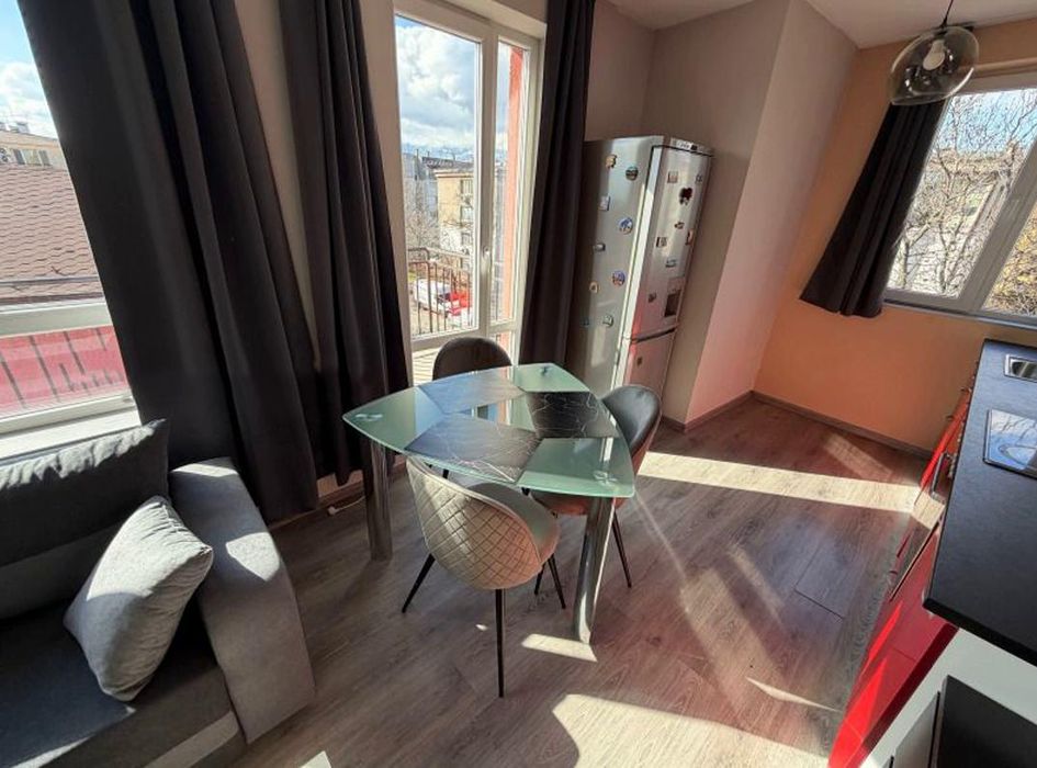 Дава се под наем Двустаен апартамент в София, Левски - 57 кв.м за 547.23 € - Снимка #2