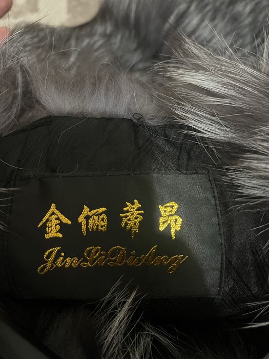 Срочно продам безрукавка чернобурка