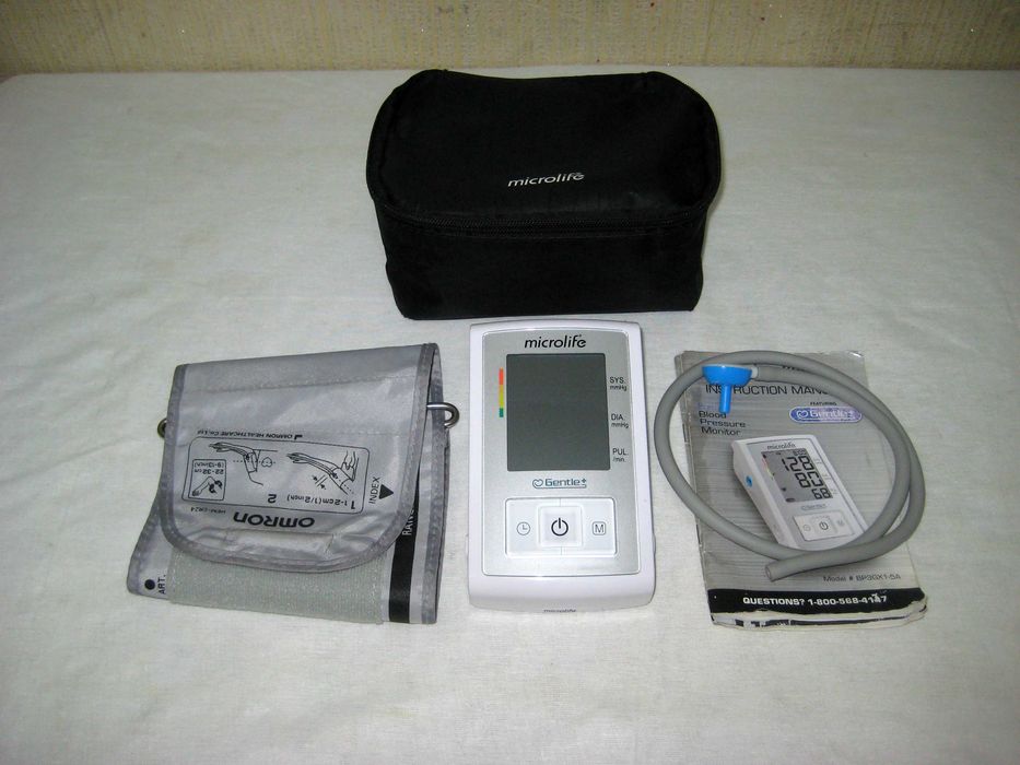 Танометр электронный Microlife оригинал почти новая !