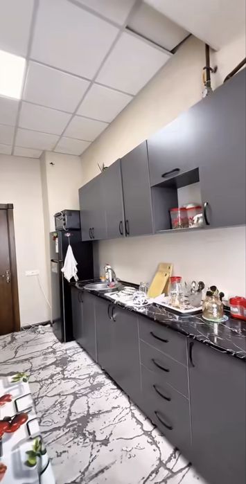 Nurafshon (To’ytepa) shahrida 1 xonali kvartira sotiladi.