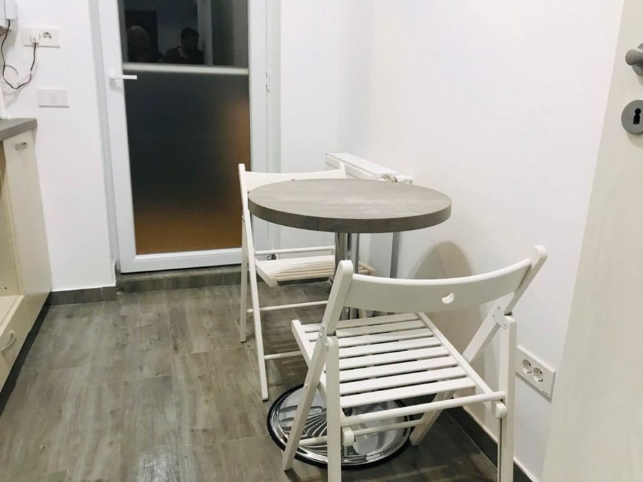 Inchiriez garsoniera 40 mp Metrou Dimitrie Leonida