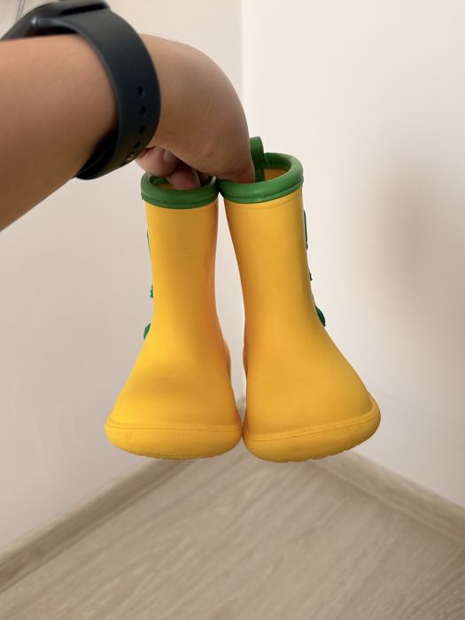 Кроссовки biomecanics