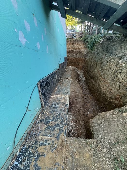 Услуги с микро багер и дъмпер