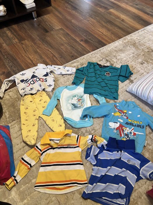 Отдам бесплатно 2 пакета вещей