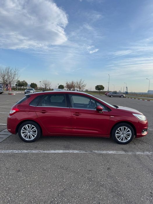 Citroen C4 Exclusive 2010 1.6Hdi Bixenon