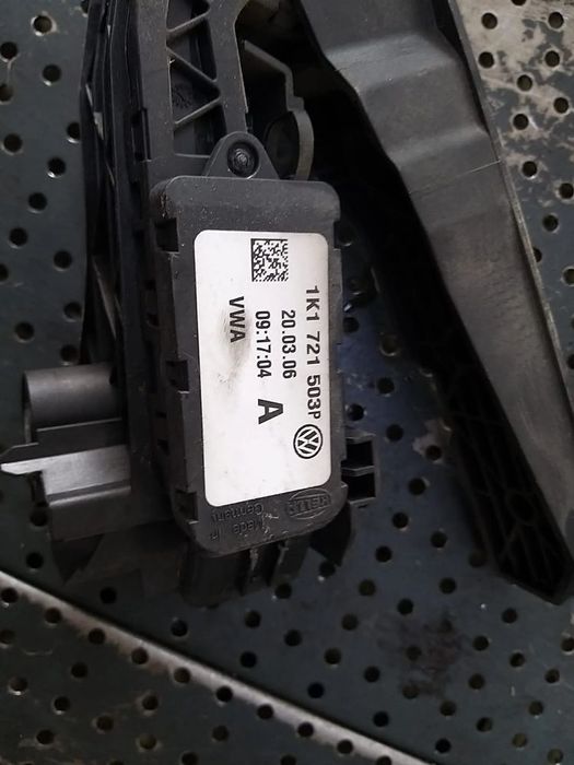 Pedala acceleratie 2.0 tdi vw golf 5 1k 1k1721503p