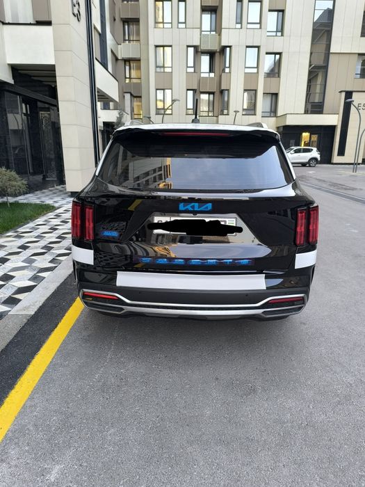 Kai Sarento 2022 yil Qora.7 mestalik