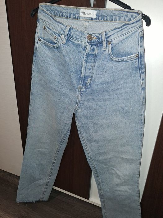 Blugi Zara stare foarte bună