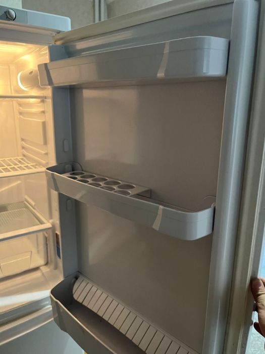 Холодильник Indesit