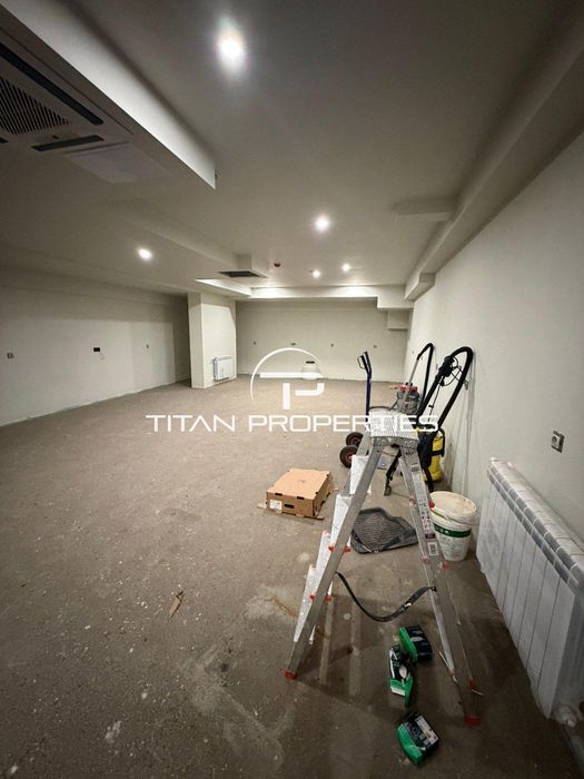 Дава се под наем Хотел в Пловдив, Тракия - 260 кв.м за 3000 € - Снимка #2