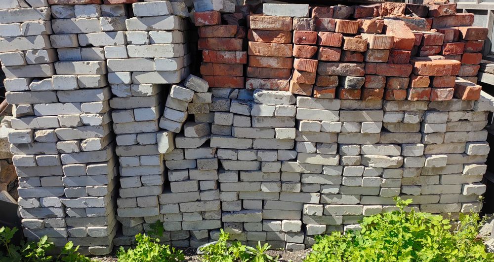 Кирпич   белый    б/у