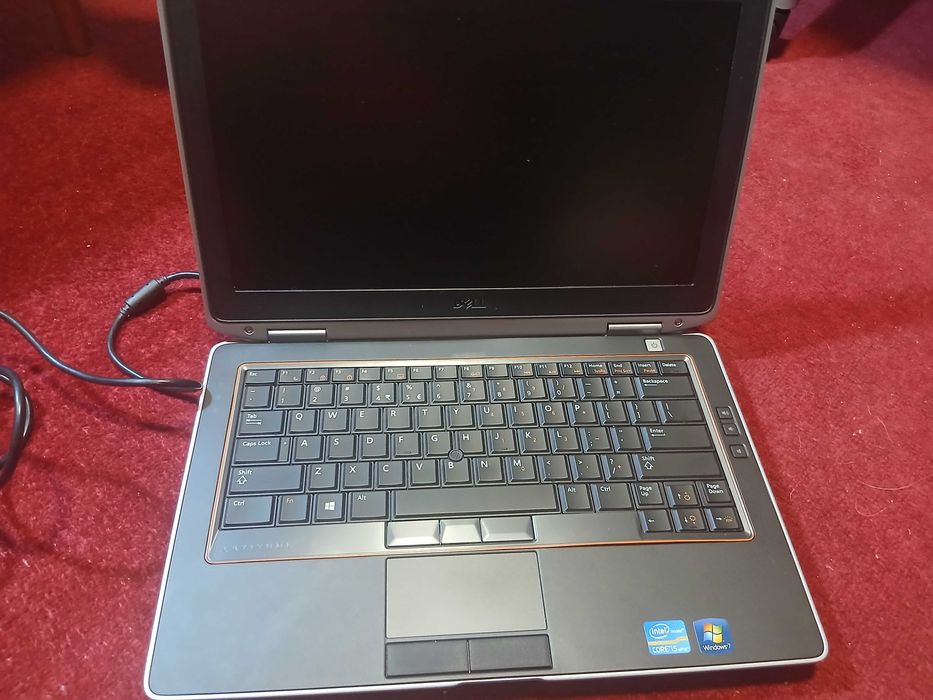 Vand laptop Dell Latitude E6320