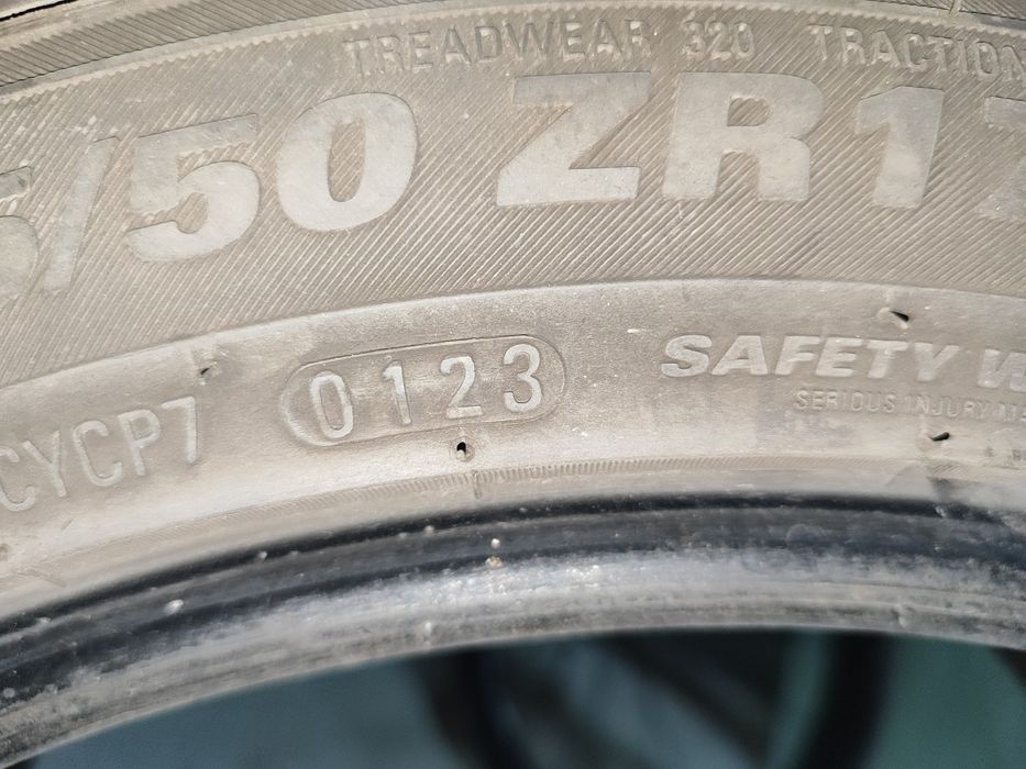 Продам Шины 215/50/R17