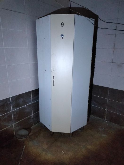 Шкафы для раздевалки