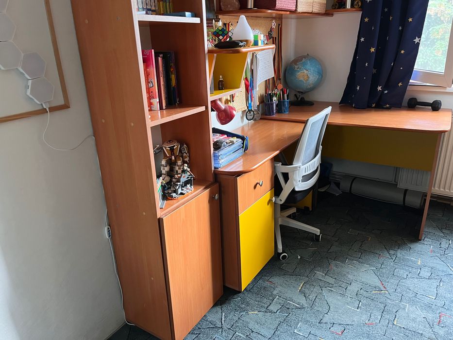 Mobilier camara copil culoare lemn natur combinație