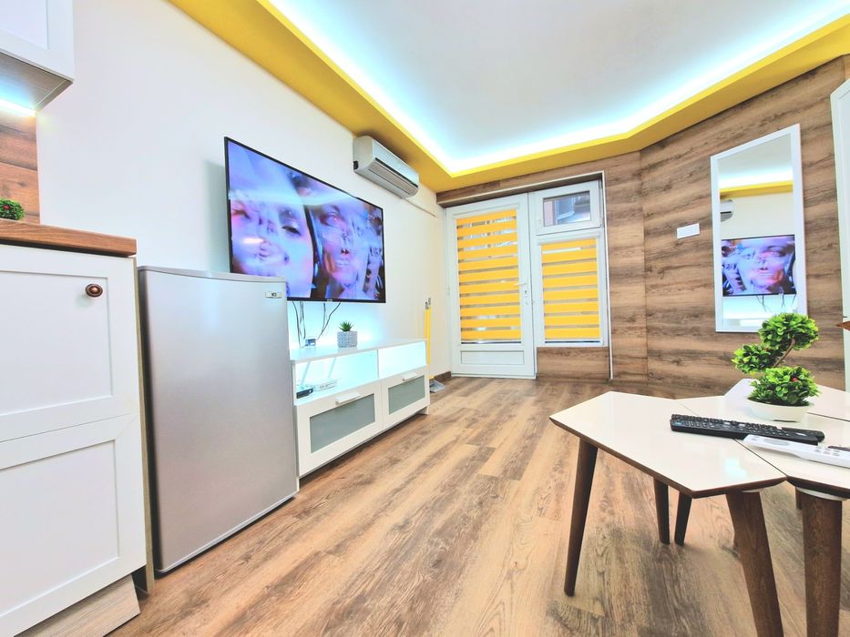 Студио за нощувки "Жълто"