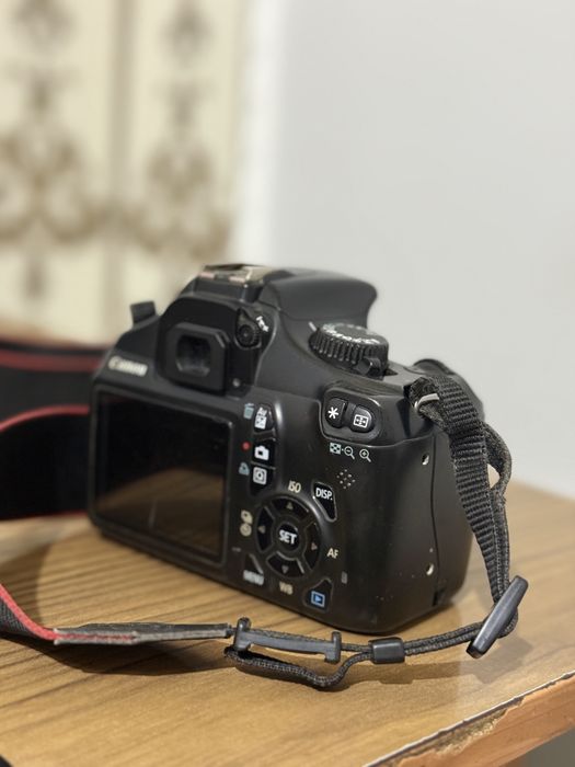 Canon EOS 1100 D body